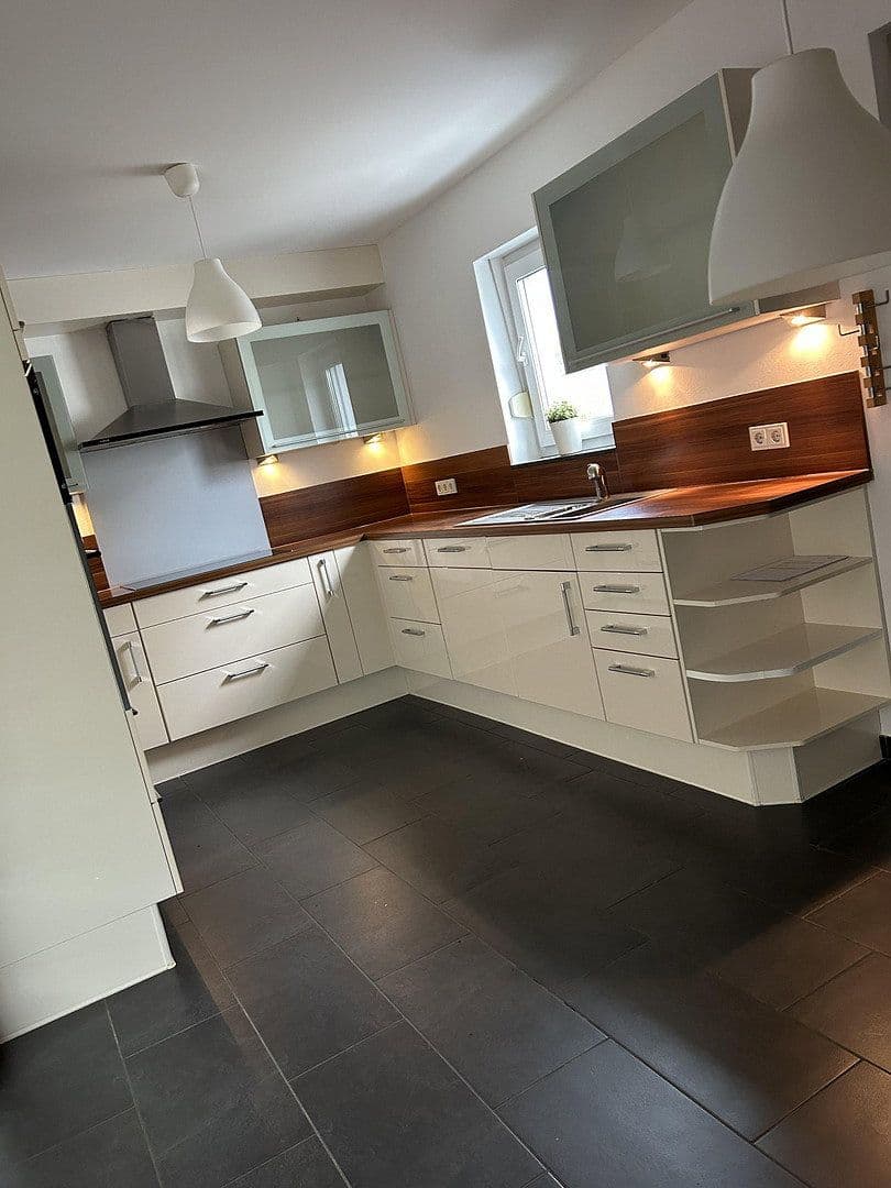 Predaj bytu 5-izbový 134 m², Am Deibach, Igel, Porýnie-Falcko Predaj bytu 5-izbový 134 m², Am Deibach, Igel, Porýnie-Falcko