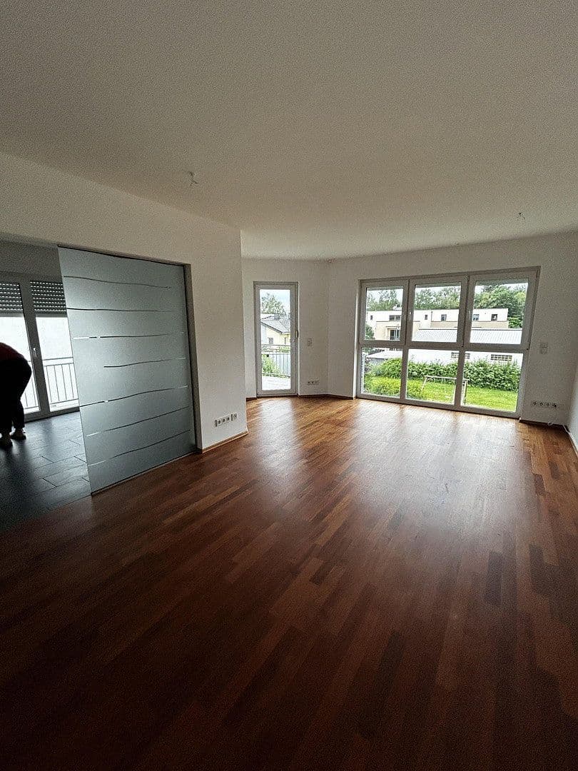 Predaj bytu 5-izbový 134 m², Am Deibach, Igel, Porýnie-Falcko Predaj bytu 5-izbový 134 m², Am Deibach, Igel, Porýnie-Falcko