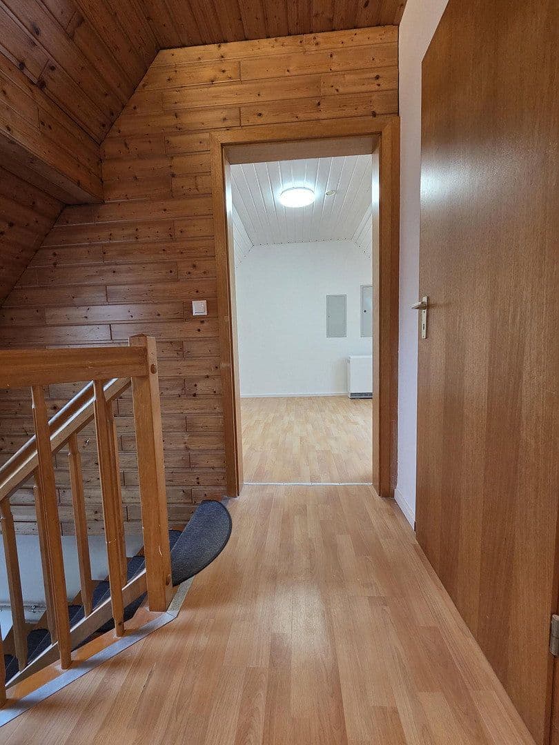 Prenájom bytu 5-izbový 125 m², Bahnhofstraße 5, Arnstein, Bavorsko Prenájom bytu 5-izbový 125 m², Bahnhofstraße 5, Arnstein, Bavorsko
