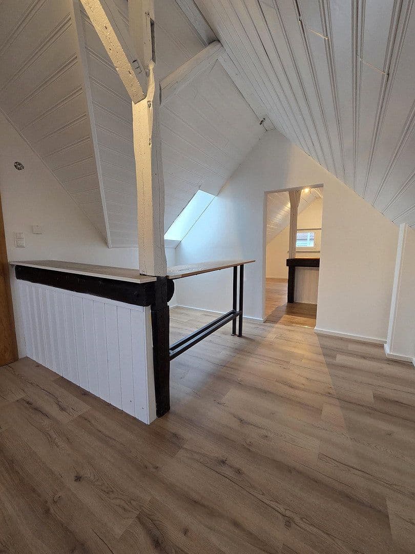 Prenájom bytu 5-izbový 125 m², Bahnhofstraße 5, Arnstein, Bavorsko Prenájom bytu 5-izbový 125 m², Bahnhofstraße 5, Arnstein, Bavorsko