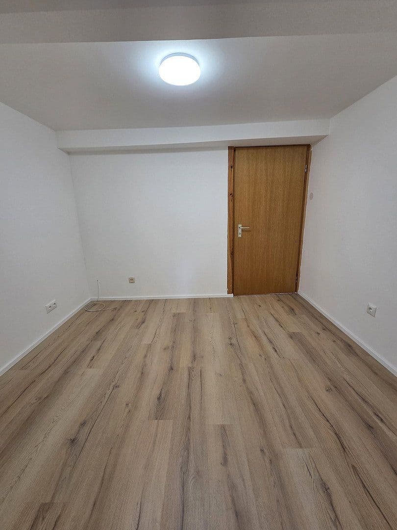 Prenájom bytu 5-izbový 125 m², Bahnhofstraße 5, Arnstein, Bavorsko Prenájom bytu 5-izbový 125 m², Bahnhofstraße 5, Arnstein, Bavorsko