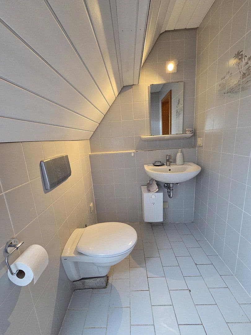 Prenájom bytu 5-izbový 125 m², Bahnhofstraße 5, Arnstein, Bavorsko Prenájom bytu 5-izbový 125 m², Bahnhofstraße 5, Arnstein, Bavorsko