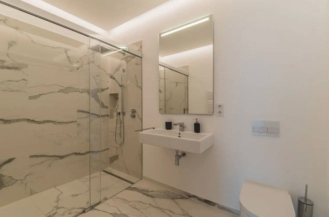 Prenájom bytu 2-izbový 65 m², Wien, Viedeň Prenájom bytu 2-izbový 65 m², Wien, Viedeň