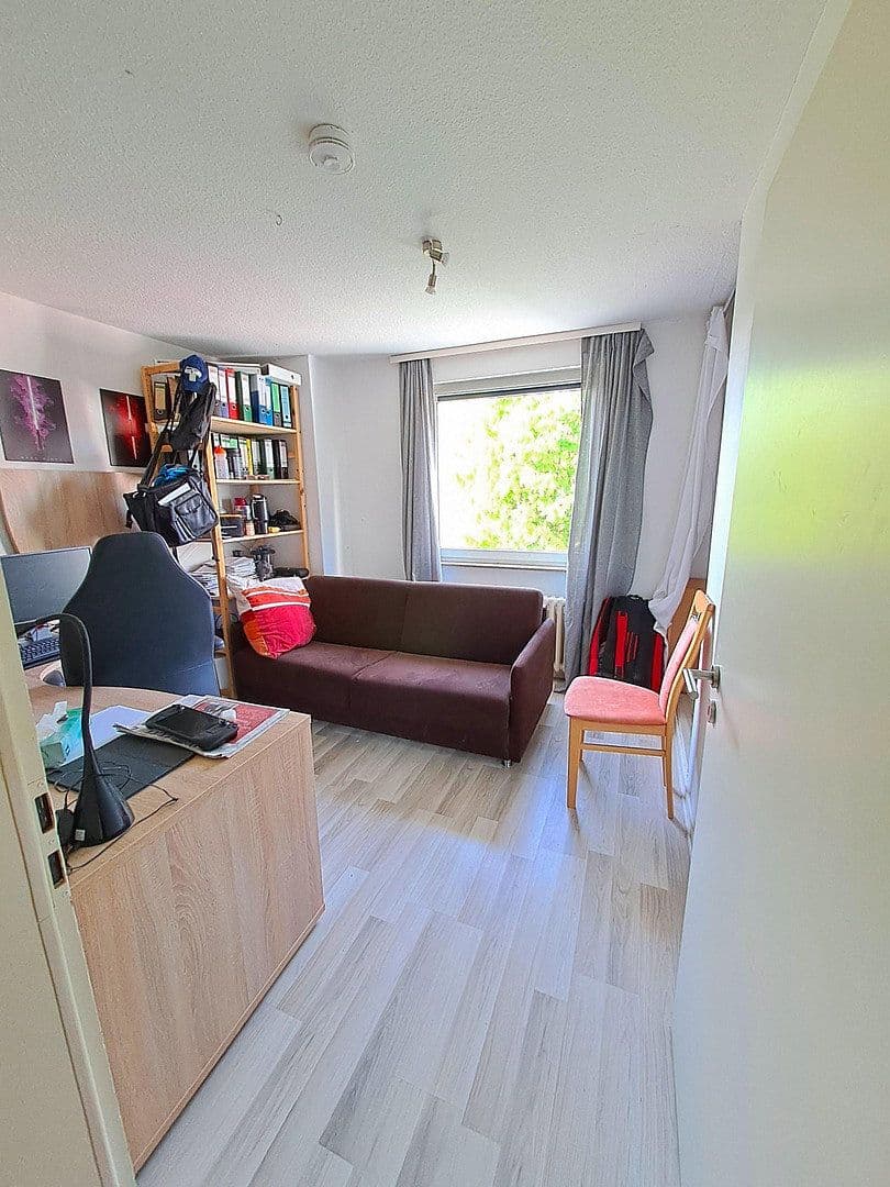 Prenájom bytu 3-izbový 133 m², Gelsenkirchen, Severné Porýnie - Westfálsko Prenájom bytu 3-izbový 133 m², Gelsenkirchen, Severné Porýnie - Westfálsko