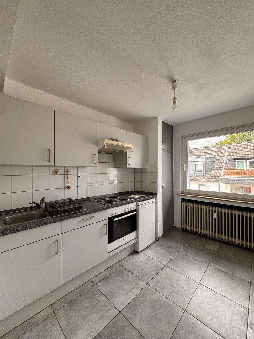 Prenájom bytu 1-izbový 37 m², Mauenheimer Str. 125, Köln, Severné Porýnie - Westfálsko Prenájom bytu 1-izbový 37 m², Mauenheimer Str. 125, Köln, Severné Porýnie - Westfálsko