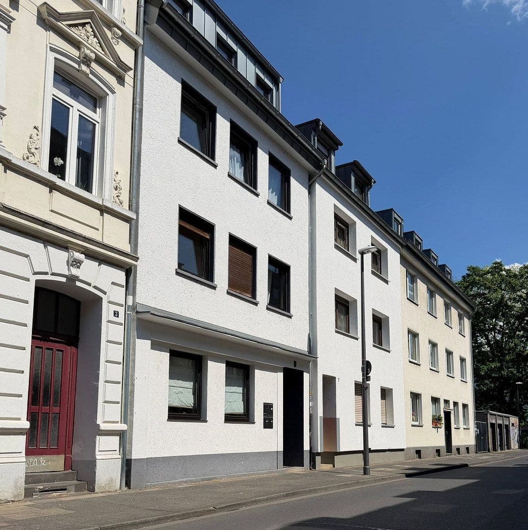 Predaj domu 207 m², pozemek 123 m², Köln, Severné Porýnie - Westfálsko Predaj domu 207 m², pozemek 123 m², Köln, Severné Porýnie - Westfálsko