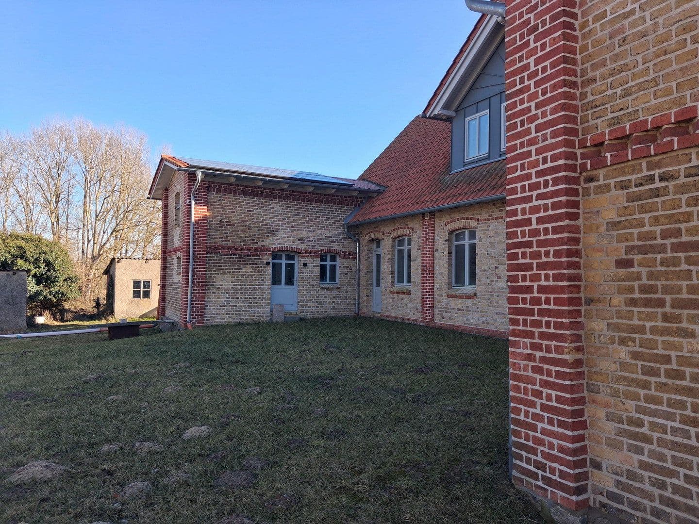 Predaj domu 275 m², pozemek 9.845 m², Behren-Lübchin, Meklenbursko-Predpomoransko Predaj domu 275 m², pozemek 9.845 m², Behren-Lübchin, Meklenbursko-Predpomoransko