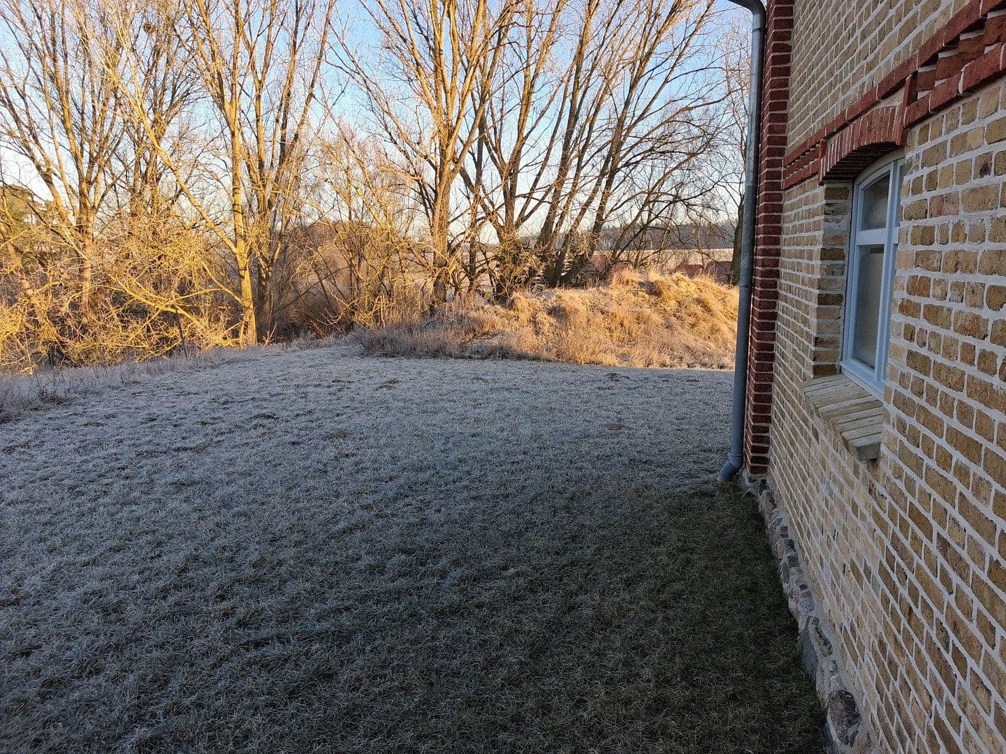 Predaj domu 275 m², pozemek 9.845 m², Behren-Lübchin, Meklenbursko-Predpomoransko Predaj domu 275 m², pozemek 9.845 m², Behren-Lübchin, Meklenbursko-Predpomoransko