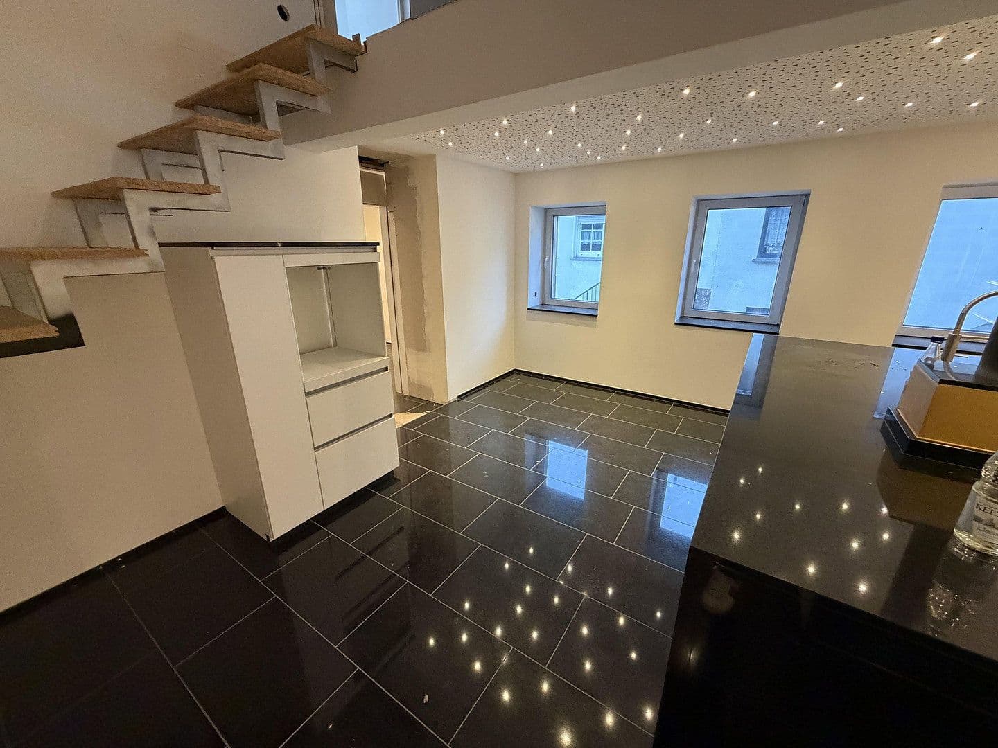 Predaj domu 120 m², pozemek 120 m², Breslauer Straße 2, Merchweiler, Sársko Predaj domu 120 m², pozemek 120 m², Breslauer Straße 2, Merchweiler, Sársko