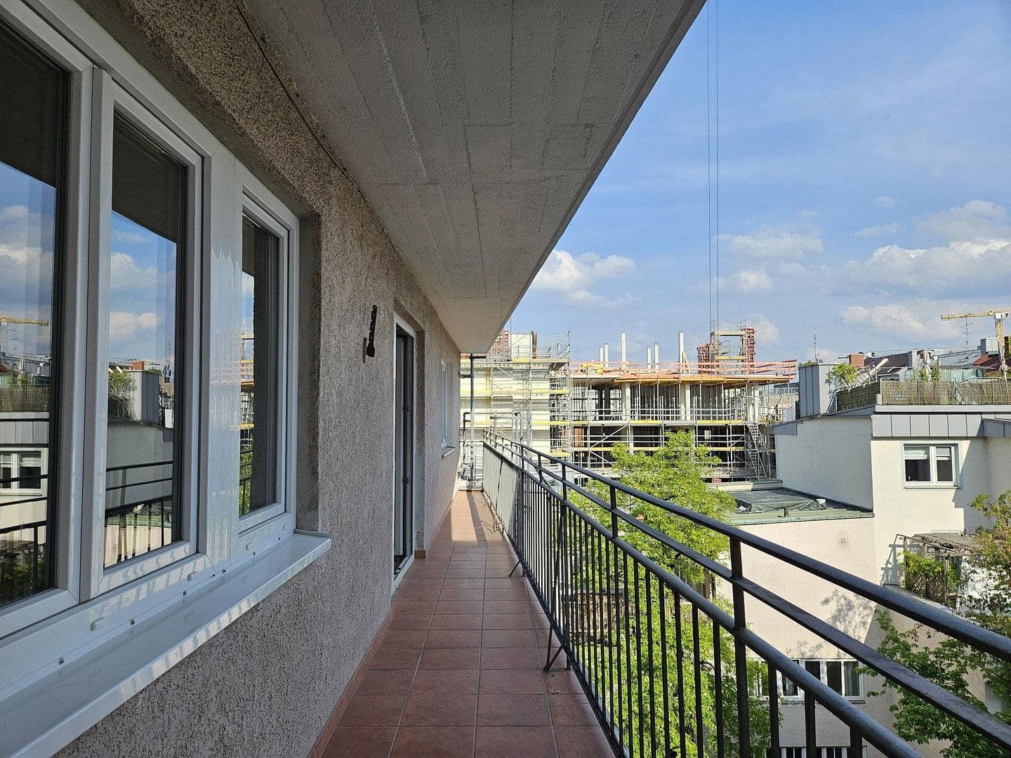 Prenájom bytu 2-izbový 73 m², Paul-Heyse-Str.19, München, Bavorsko Prenájom bytu 2-izbový 73 m², Paul-Heyse-Str.19, München, Bavorsko