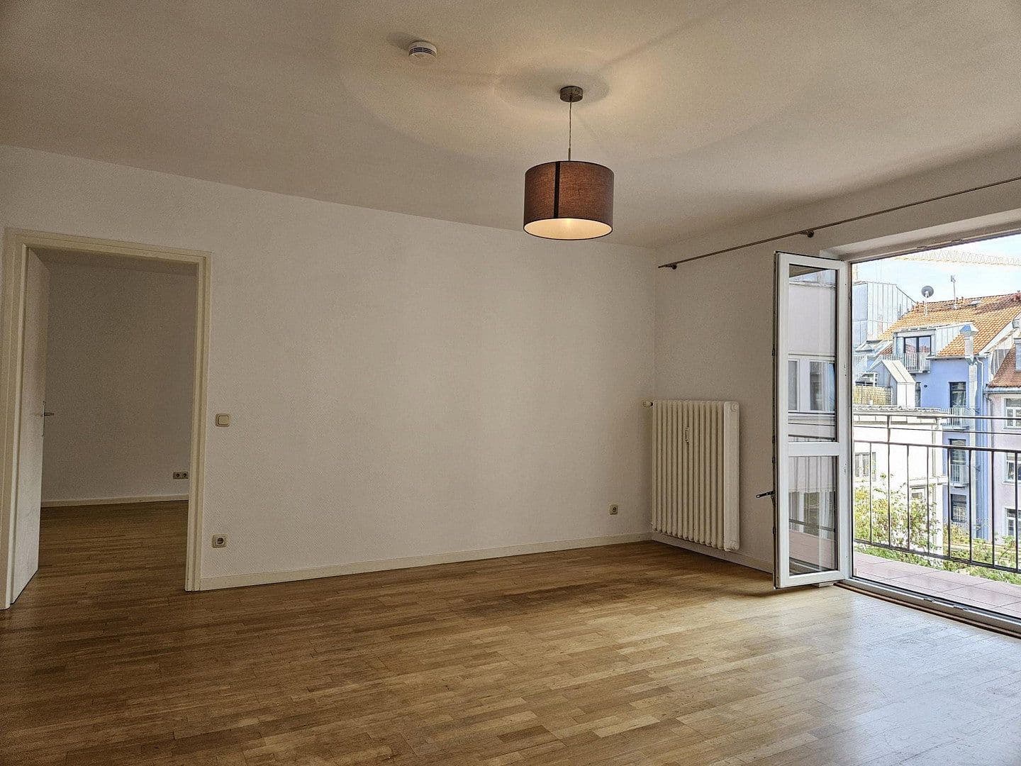 Prenájom bytu 2-izbový 73 m², Paul-Heyse-Str.19, München, Bavorsko Prenájom bytu 2-izbový 73 m², Paul-Heyse-Str.19, München, Bavorsko