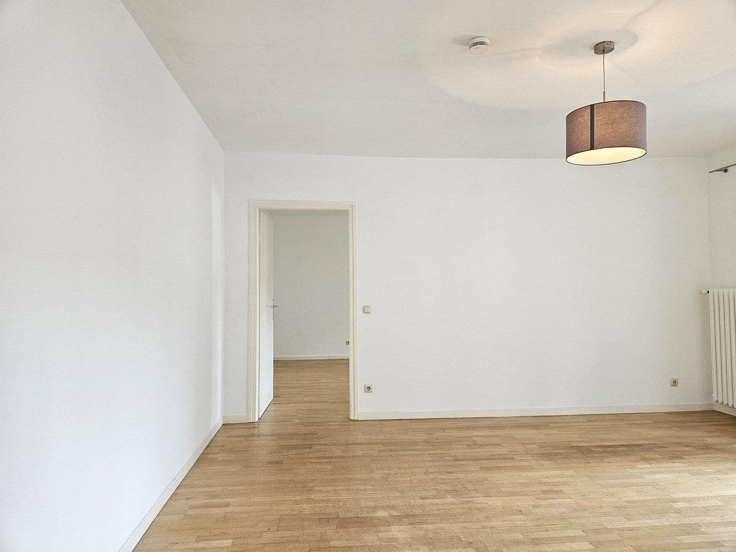 Prenájom bytu 2-izbový 73 m², Paul-Heyse-Str.19, München, Bavorsko Prenájom bytu 2-izbový 73 m², Paul-Heyse-Str.19, München, Bavorsko