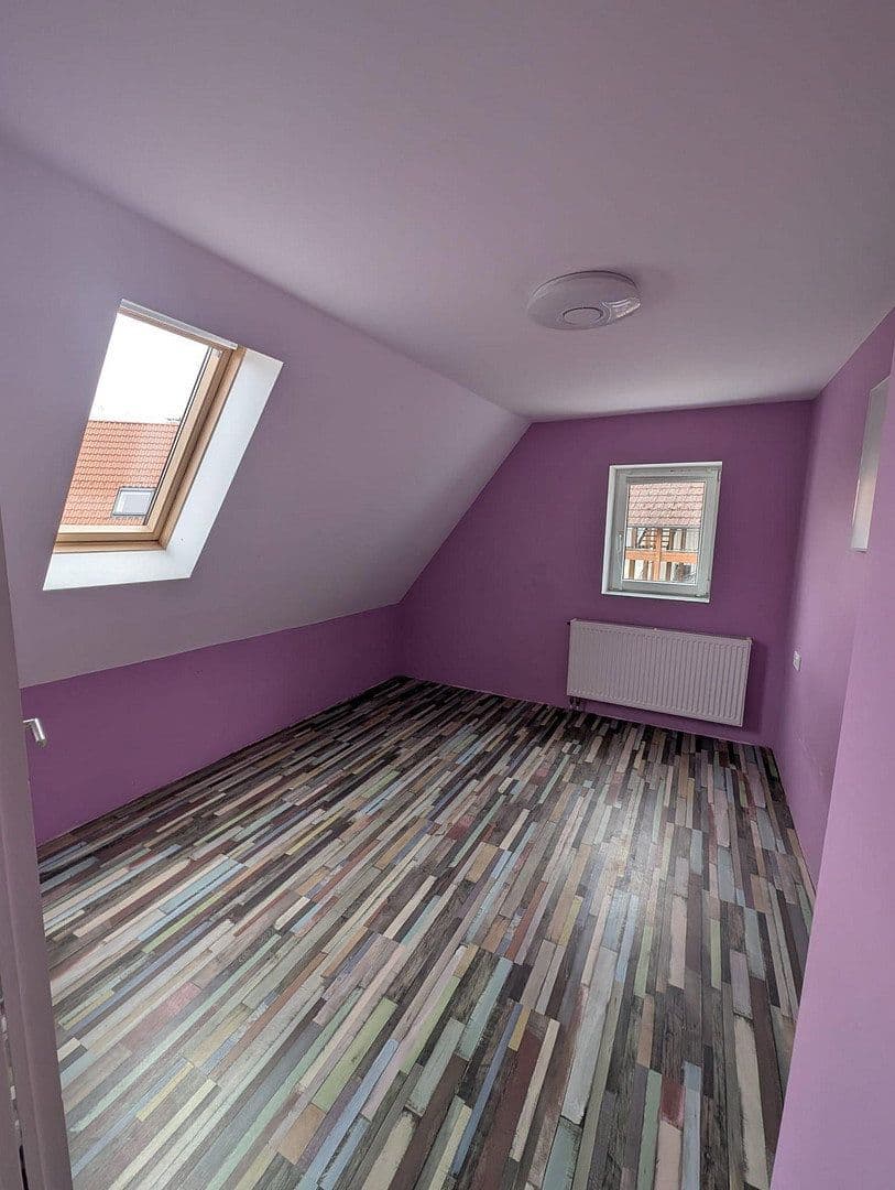 Predaj domu 100 m², pozemek 109 m², Ermstalstraße 32, Münsingen, Bádensko-Wurttembersko Predaj domu 100 m², pozemek 109 m², Ermstalstraße 32, Münsingen, Bádensko-Wurttembersko