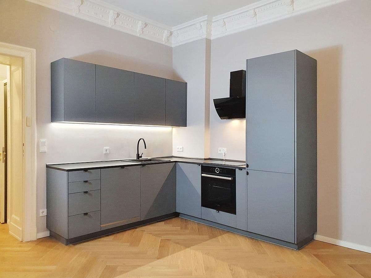 Prenájom bytu 3-izbový 104 m², Herderstraße 5, Berlin, Berlín Prenájom bytu 3-izbový 104 m², Herderstraße 5, Berlin, Berlín