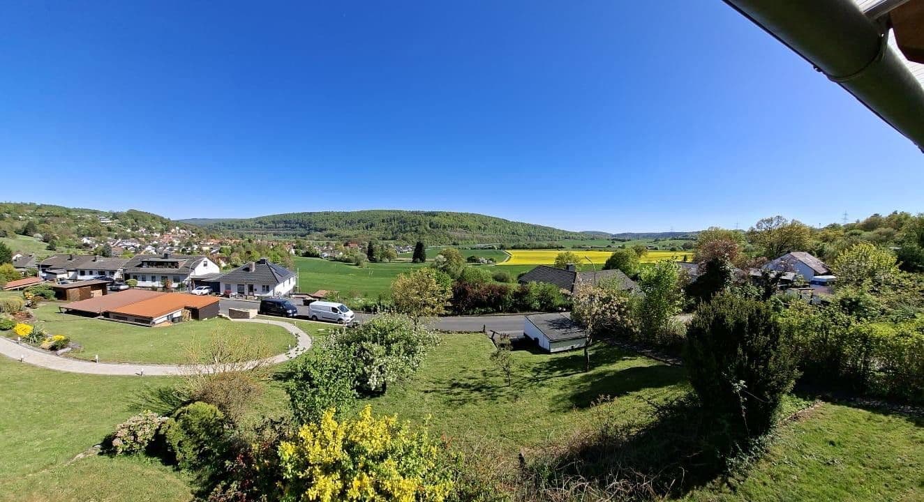 Predaj domu 142 m², pozemek 1.284 m², Rehwinkel, Fuldatal, Hesensko Predaj domu 142 m², pozemek 1.284 m², Rehwinkel, Fuldatal, Hesensko