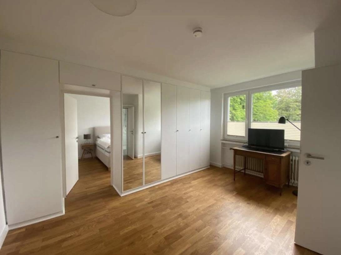 Prenájom bytu 2-izbový 108 m², Bielefeld, Severné Porýnie - Westfálsko Prenájom bytu 2-izbový 108 m², Bielefeld, Severné Porýnie - Westfálsko