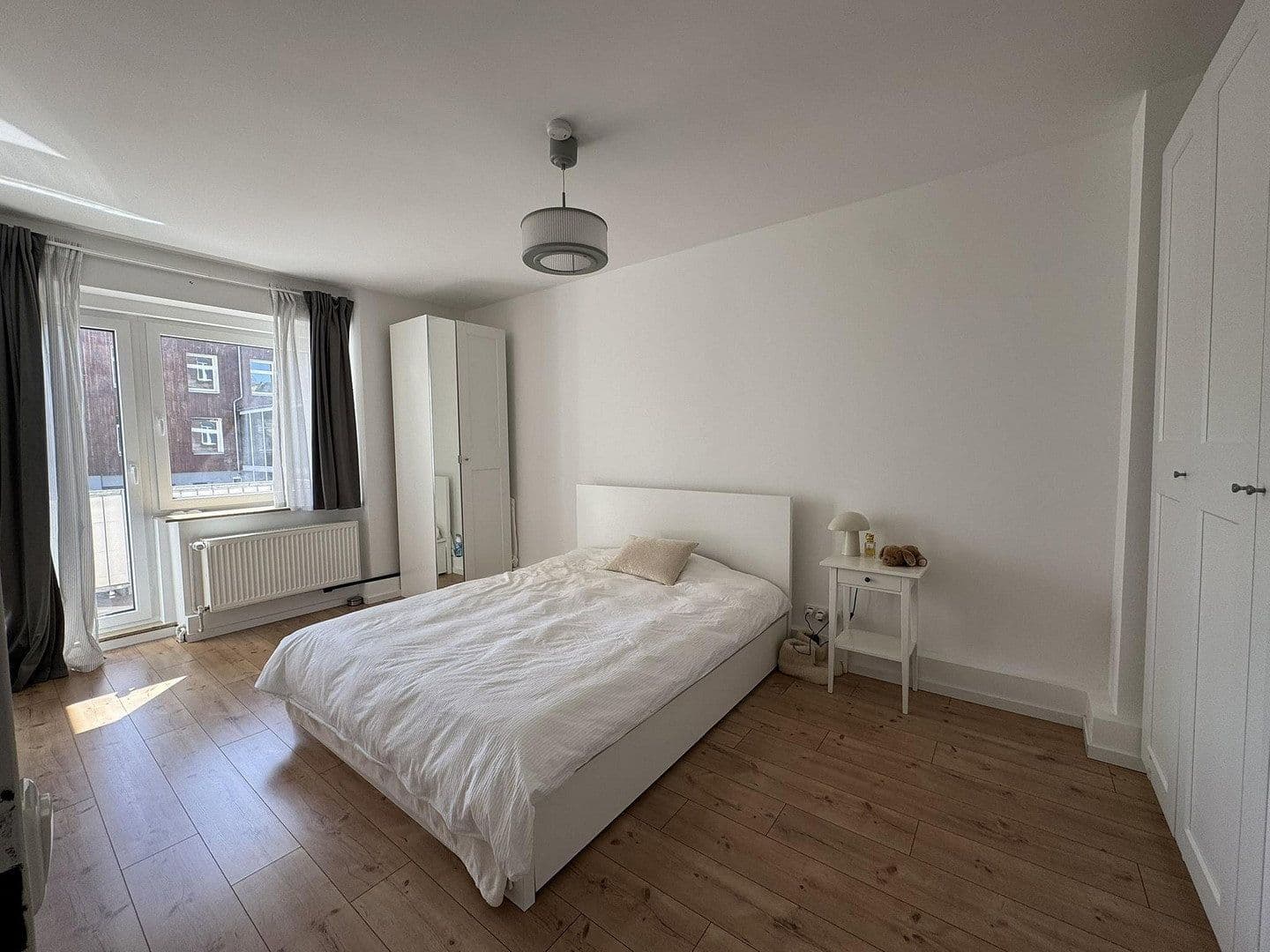 Prenájom bytu 3-izbový 90 m², Bilker Allee 53, Düsseldorf, Severné Porýnie - Westfálsko Prenájom bytu 3-izbový 90 m², Bilker Allee 53, Düsseldorf, Severné Porýnie - Westfálsko