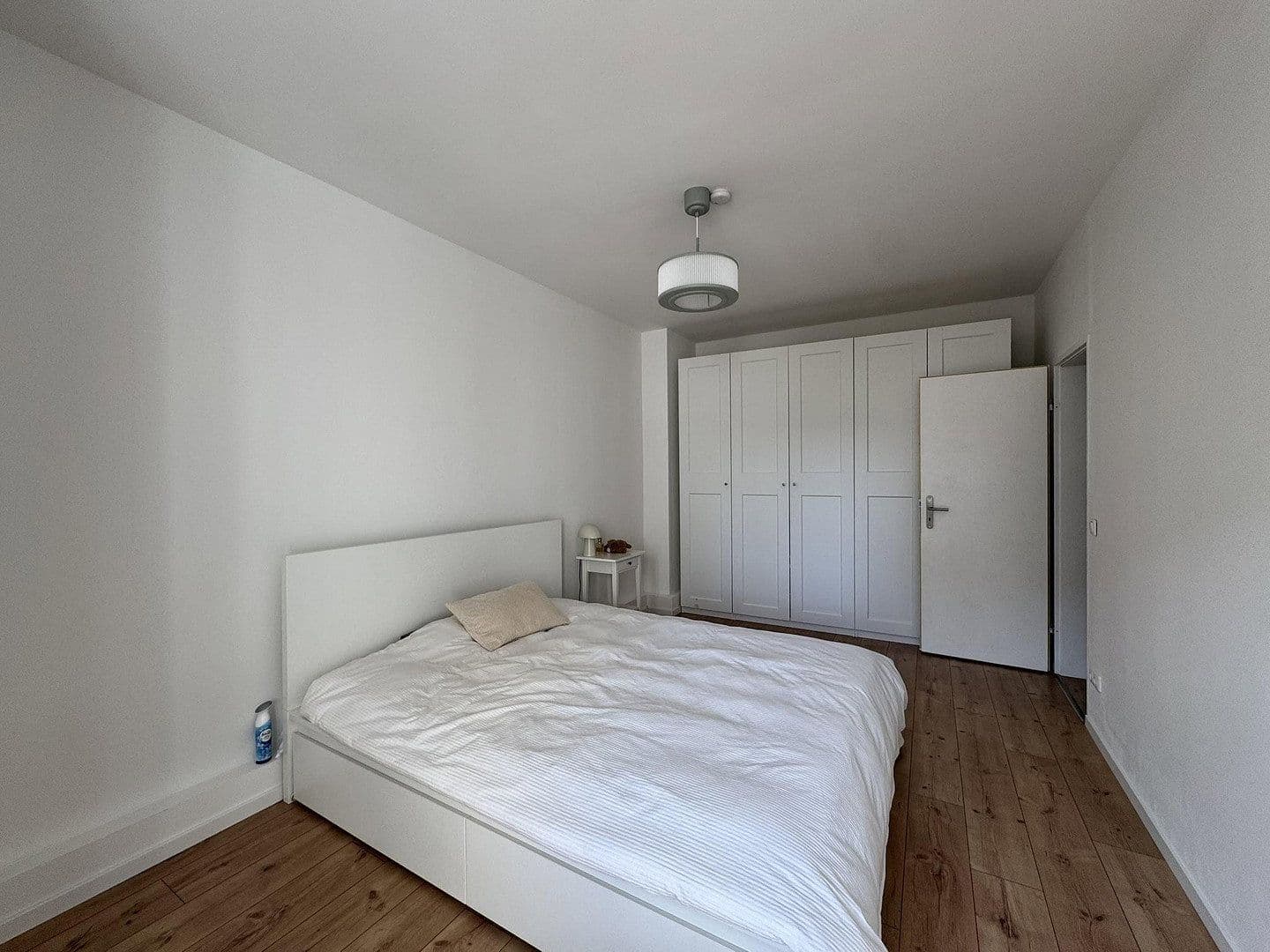 Prenájom bytu 3-izbový 90 m², Bilker Allee 53, Düsseldorf, Severné Porýnie - Westfálsko Prenájom bytu 3-izbový 90 m², Bilker Allee 53, Düsseldorf, Severné Porýnie - Westfálsko