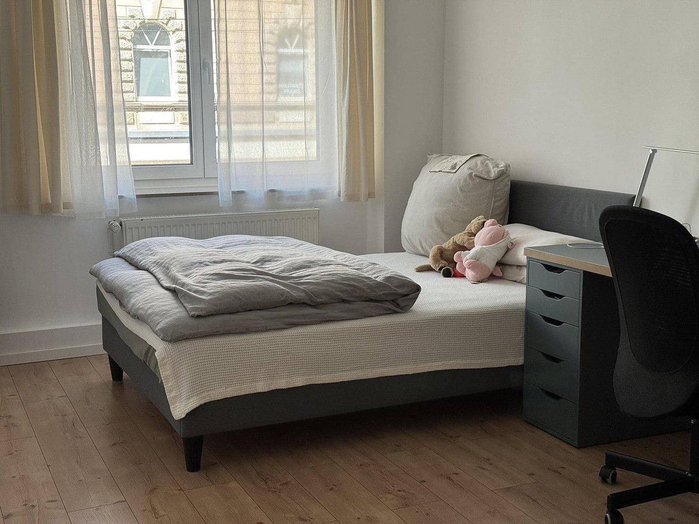 Prenájom bytu 3-izbový 90 m², Bilker Allee 53, Düsseldorf, Severné Porýnie - Westfálsko Prenájom bytu 3-izbový 90 m², Bilker Allee 53, Düsseldorf, Severné Porýnie - Westfálsko