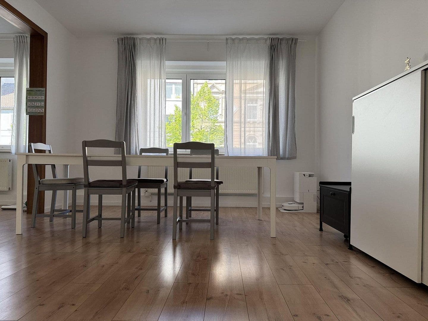 Prenájom bytu 3-izbový 90 m², Bilker Allee 53, Düsseldorf, Severné Porýnie - Westfálsko Prenájom bytu 3-izbový 90 m², Bilker Allee 53, Düsseldorf, Severné Porýnie - Westfálsko