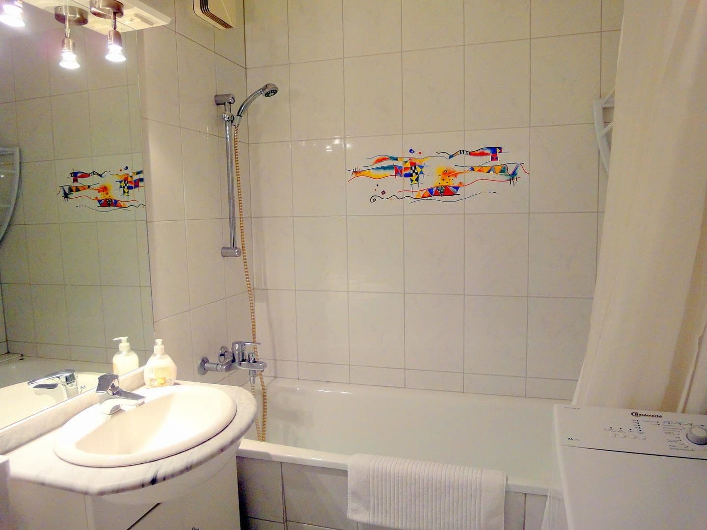 Prenájom bytu 2-izbový 47 m², Holzmarktstrasse 73, Berlin, Berlín Prenájom bytu 2-izbový 47 m², Holzmarktstrasse 73, Berlin, Berlín