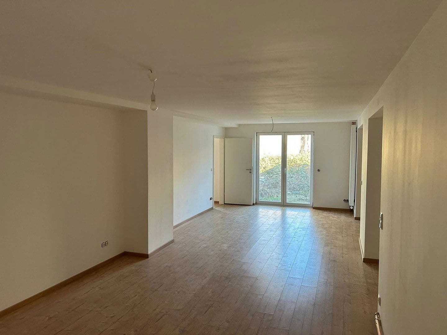 Prenájom bytu 3-izbový 105 m², Hornhäuser Str. 71, Oschersleben, Sasko-Anhaltsko Prenájom bytu 3-izbový 105 m², Hornhäuser Str. 71, Oschersleben, Sasko-Anhaltsko