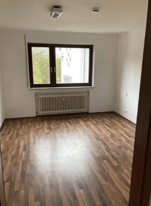 Prenájom bytu 2-izbový 55 m², Landstuhler Straße 2, Stuttgart-Weilimdorf, Bádensko-Wurttembersko Prenájom bytu 2-izbový 55 m², Landstuhler Straße 2, Stuttgart-Weilimdorf, Bádensko-Wurttembersko