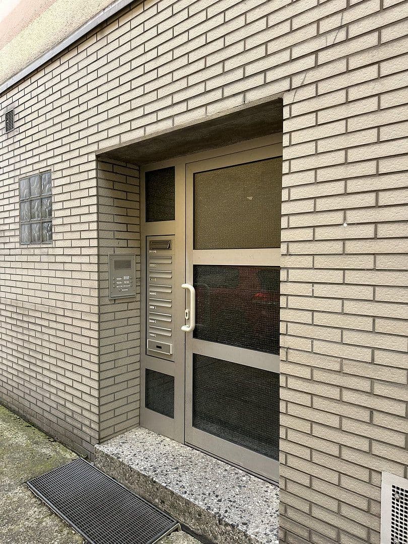 Prenájom bytu 5-izbový 100 m², Gerther Straße 8, Bochum, Severné Porýnie - Westfálsko Prenájom bytu 5-izbový 100 m², Gerther Straße 8, Bochum, Severné Porýnie - Westfálsko