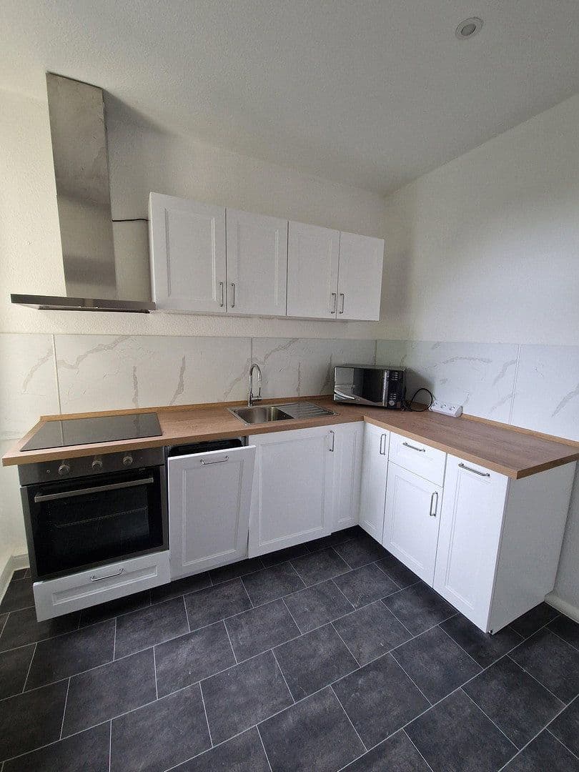 Prenájom bytu 2-izbový 47 m², Sommerlindenstraße 7, Leipzig, Sasko Prenájom bytu 2-izbový 47 m², Sommerlindenstraße 7, Leipzig, Sasko