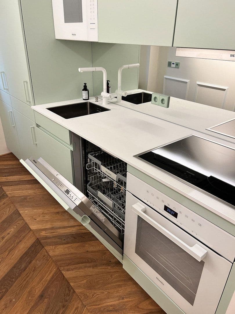 Prenájom bytu 1-izbový 16 m², Sailerstr 3, München, Bavorsko Prenájom bytu 1-izbový 16 m², Sailerstr 3, München, Bavorsko