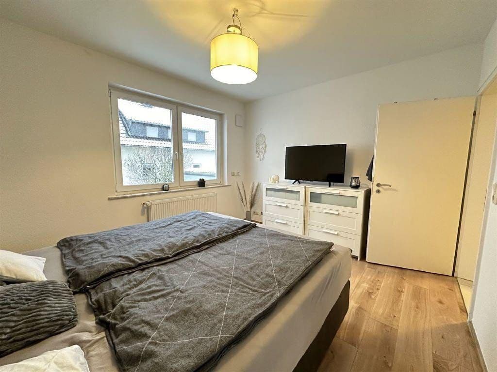 Prenájom bytu 3-izbový 98 m², Sohren, Porýnie-Falcko Prenájom bytu 3-izbový 98 m², Sohren, Porýnie-Falcko