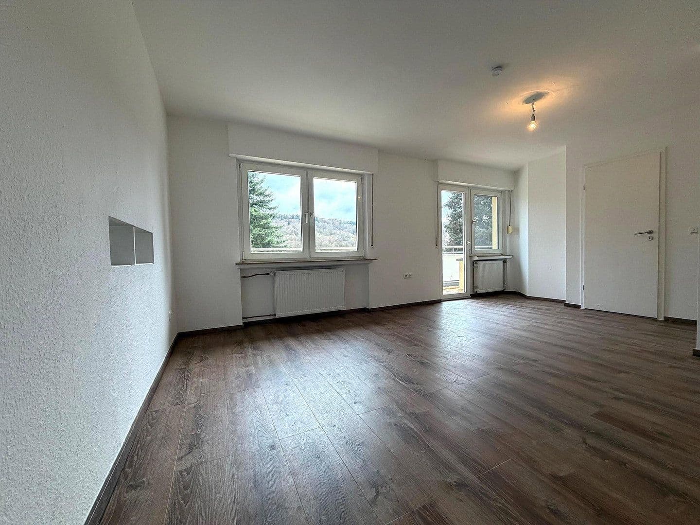 Prenájom bytu 4-izbový 111 m², Villbacher Str. 44, Bad Orb, Hesensko Prenájom bytu 4-izbový 111 m², Villbacher Str. 44, Bad Orb, Hesensko