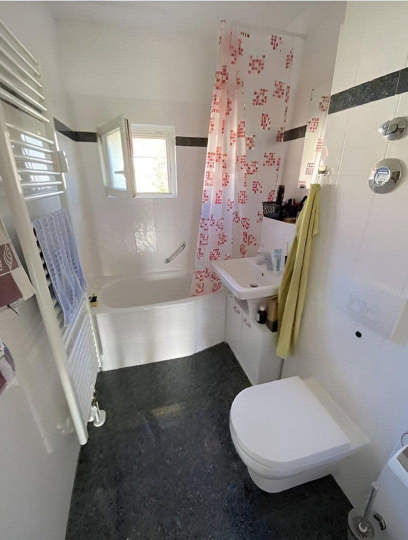 Prenájom bytu 2-izbový 48 m², Hauffweg 3, Leipzig, Sasko Prenájom bytu 2-izbový 48 m², Hauffweg 3, Leipzig, Sasko