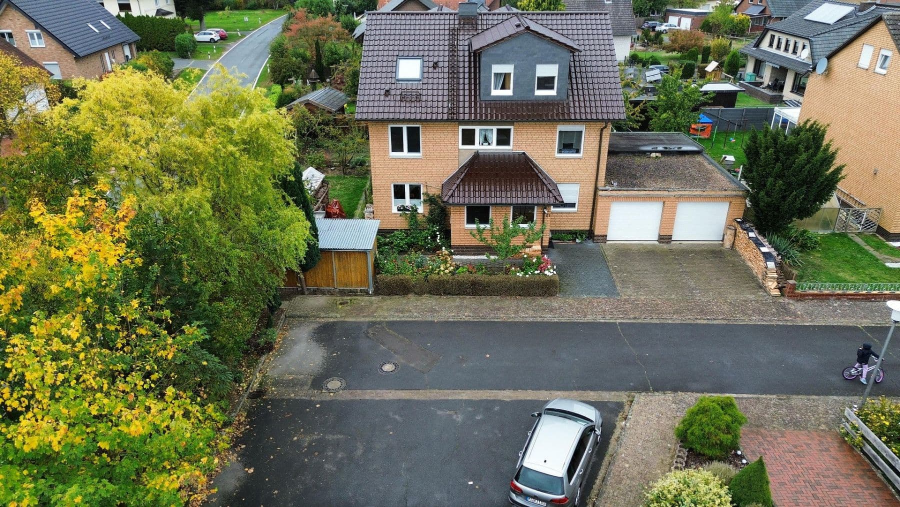 Predaj domu 237 m², pozemek 604 m², Espelkamp, Severné Porýnie - Westfálsko Predaj domu 237 m², pozemek 604 m², Espelkamp, Severné Porýnie - Westfálsko