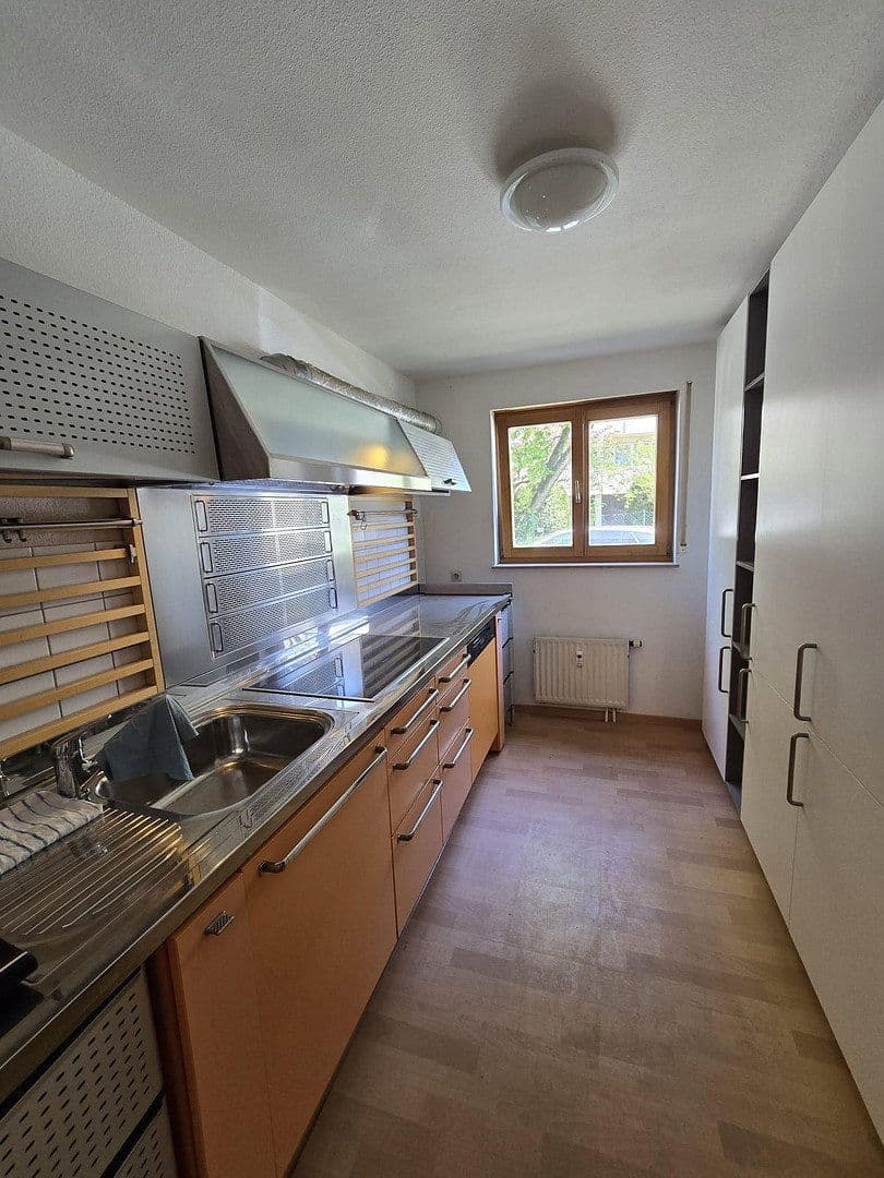 Predaj bytu 4-izbový 110 m², Wallmerstr. 135, Stuttgart, Bádensko-Wurttembersko Predaj bytu 4-izbový 110 m², Wallmerstr. 135, Stuttgart, Bádensko-Wurttembersko