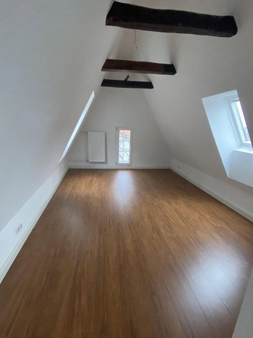 Prenájom bytu 3-izbový 118 m², Fleischhauerstraße, Lübeck, Šlezvicko-Holštajnsko Prenájom bytu 3-izbový 118 m², Fleischhauerstraße, Lübeck, Šlezvicko-Holštajnsko