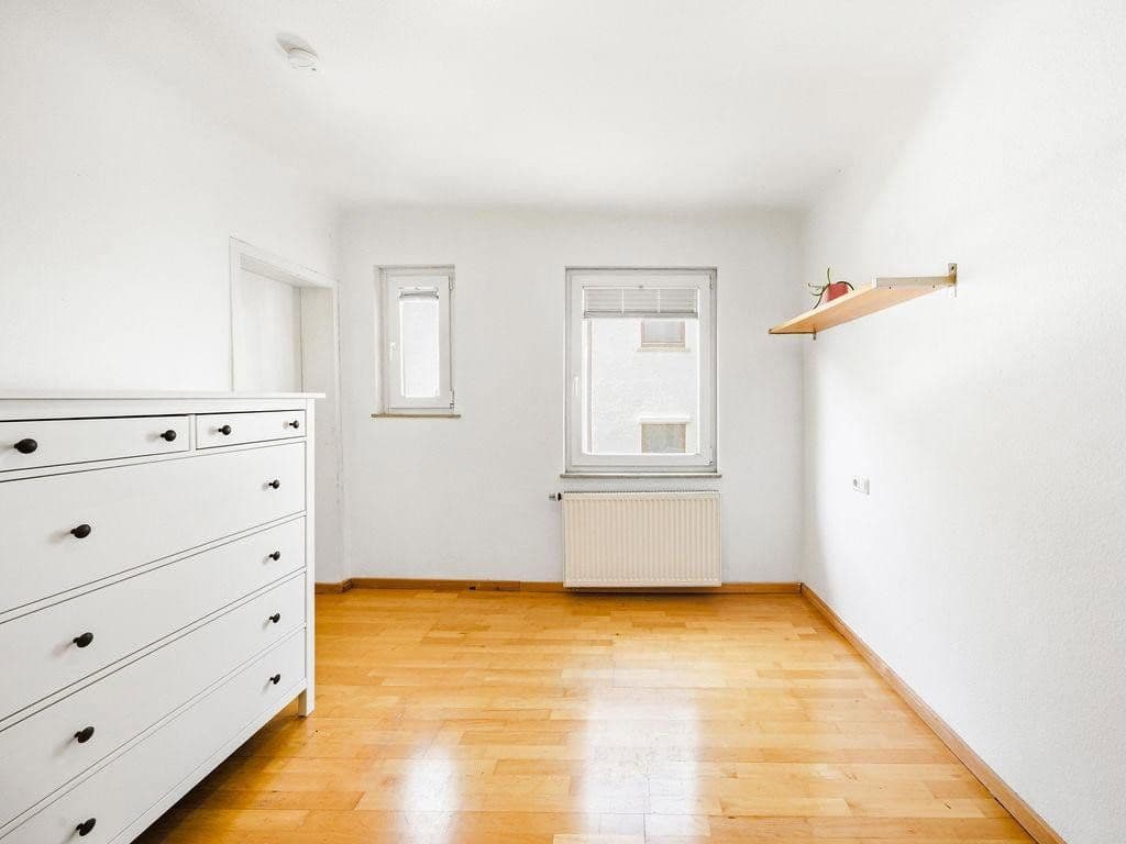 Predaj domu 159 m², pozemek 144 m², Stuttgart, Bádensko-Wurttembersko Predaj domu 159 m², pozemek 144 m², Stuttgart, Bádensko-Wurttembersko
