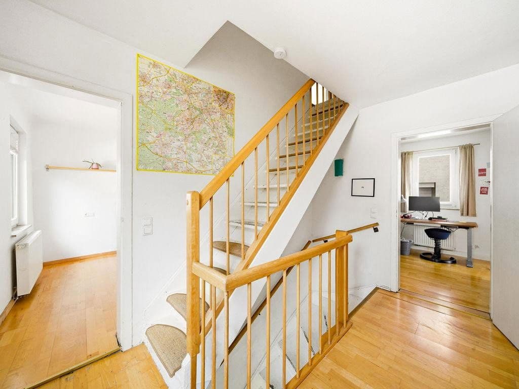 Predaj domu 159 m², pozemek 144 m², Stuttgart, Bádensko-Wurttembersko Predaj domu 159 m², pozemek 144 m², Stuttgart, Bádensko-Wurttembersko