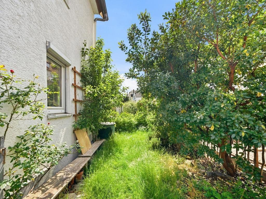 Predaj domu 159 m², pozemek 144 m², Stuttgart, Bádensko-Wurttembersko Predaj domu 159 m², pozemek 144 m², Stuttgart, Bádensko-Wurttembersko
