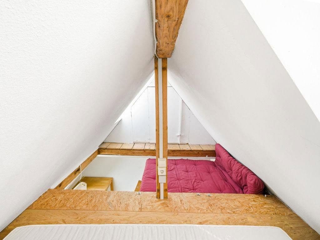 Predaj domu 159 m², pozemek 144 m², Stuttgart, Bádensko-Wurttembersko Predaj domu 159 m², pozemek 144 m², Stuttgart, Bádensko-Wurttembersko