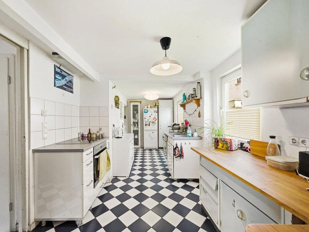 Predaj domu 159 m², pozemek 144 m², Stuttgart, Bádensko-Wurttembersko Predaj domu 159 m², pozemek 144 m², Stuttgart, Bádensko-Wurttembersko