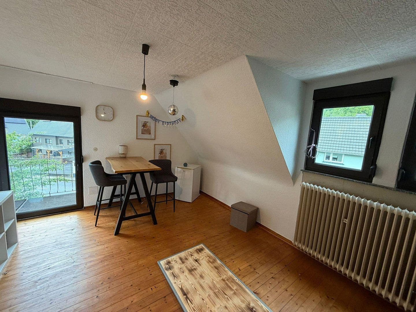 Predaj domu 124 m², pozemek 655 m², Peterslahr, Porýnie-Falcko Predaj domu 124 m², pozemek 655 m², Peterslahr, Porýnie-Falcko