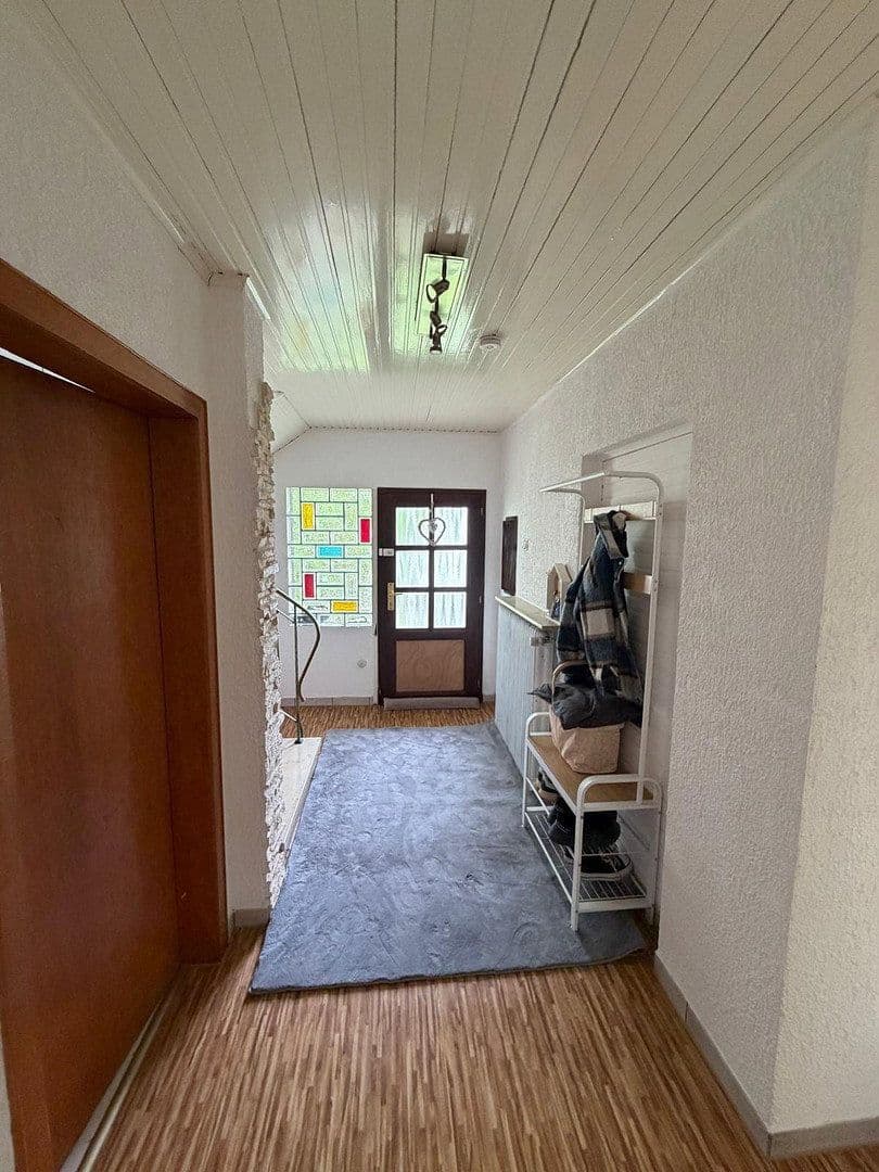 Predaj domu 124 m², pozemek 655 m², Peterslahr, Porýnie-Falcko Predaj domu 124 m², pozemek 655 m², Peterslahr, Porýnie-Falcko