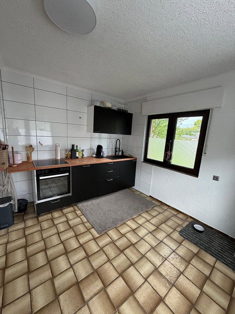 Predaj domu 124 m², pozemek 655 m², Peterslahr, Porýnie-Falcko Predaj domu 124 m², pozemek 655 m², Peterslahr, Porýnie-Falcko