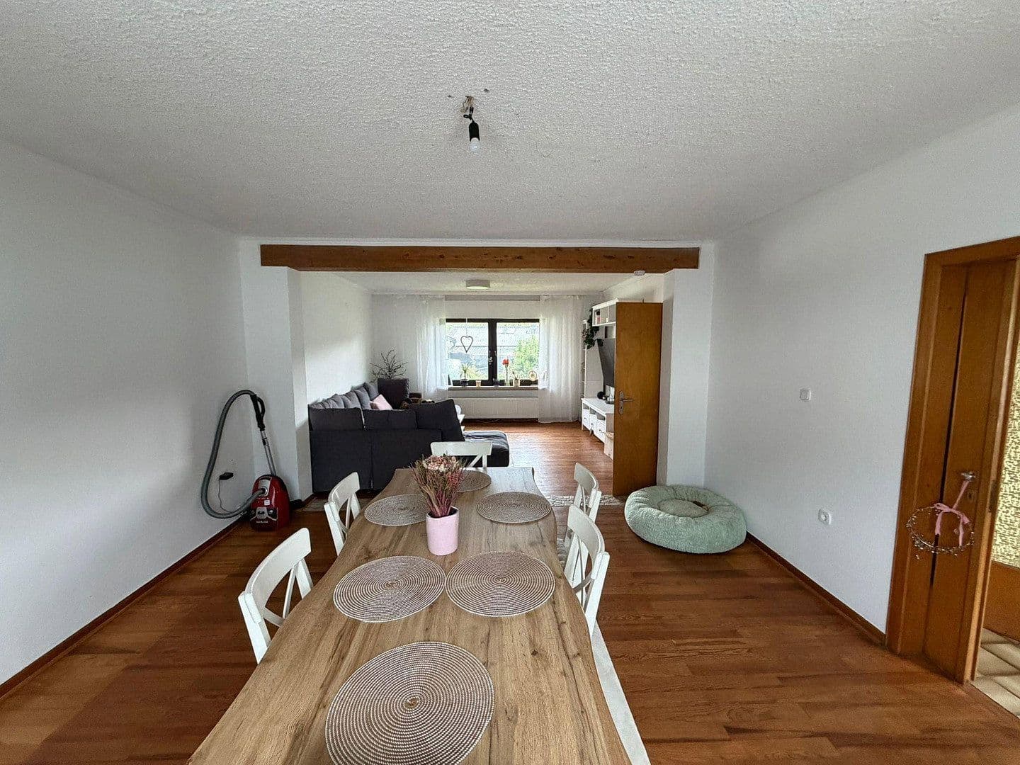 Predaj domu 124 m², pozemek 655 m², Peterslahr, Porýnie-Falcko Predaj domu 124 m², pozemek 655 m², Peterslahr, Porýnie-Falcko