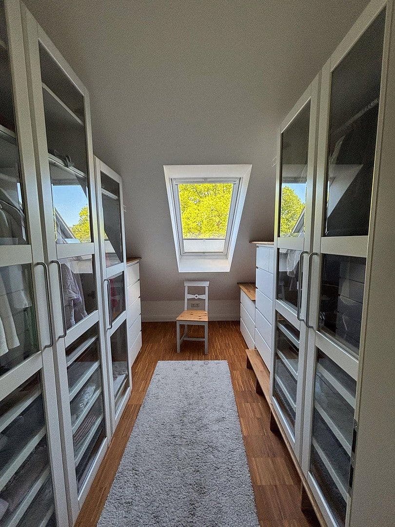 Predaj bytu 4-izbový 146 m², Norderstedt, Šlezvicko-Holštajnsko Predaj bytu 4-izbový 146 m², Norderstedt, Šlezvicko-Holštajnsko