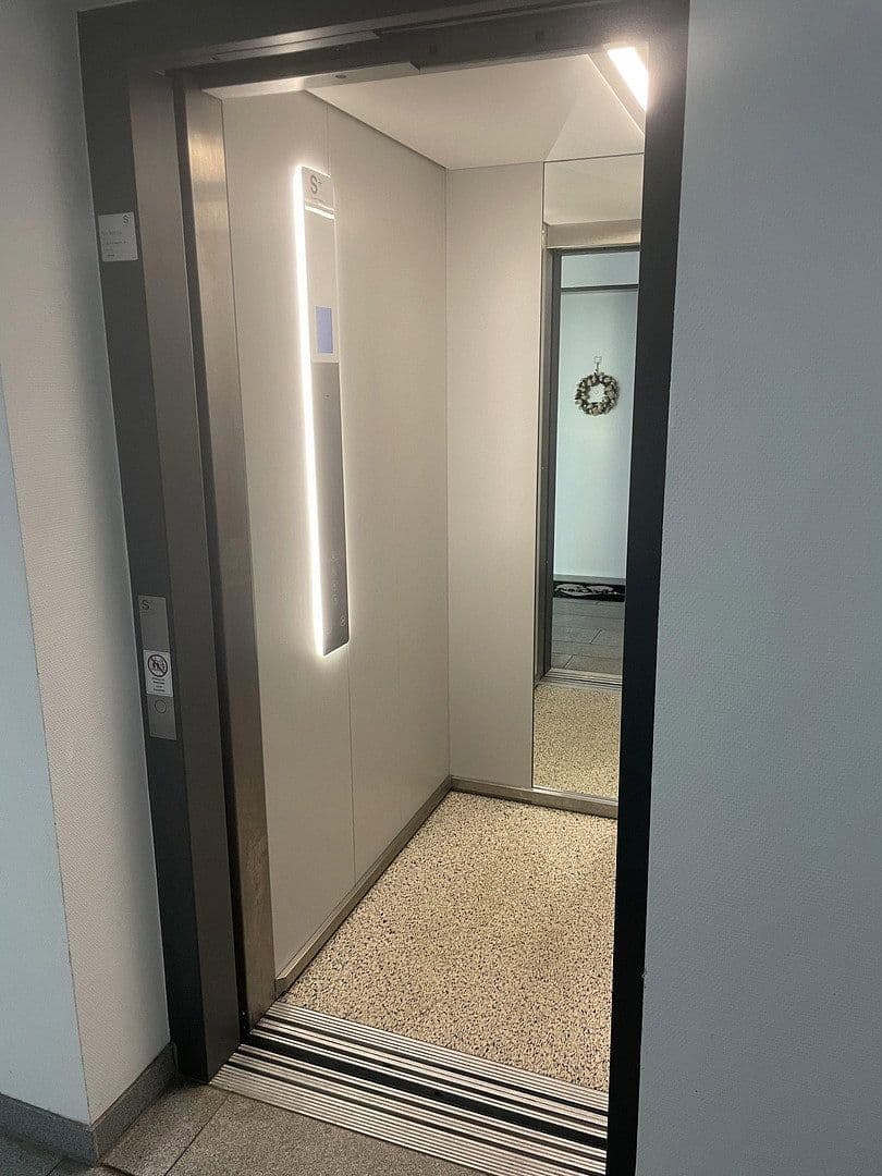 Predaj bytu 4-izbový 146 m², Norderstedt, Šlezvicko-Holštajnsko Predaj bytu 4-izbový 146 m², Norderstedt, Šlezvicko-Holštajnsko