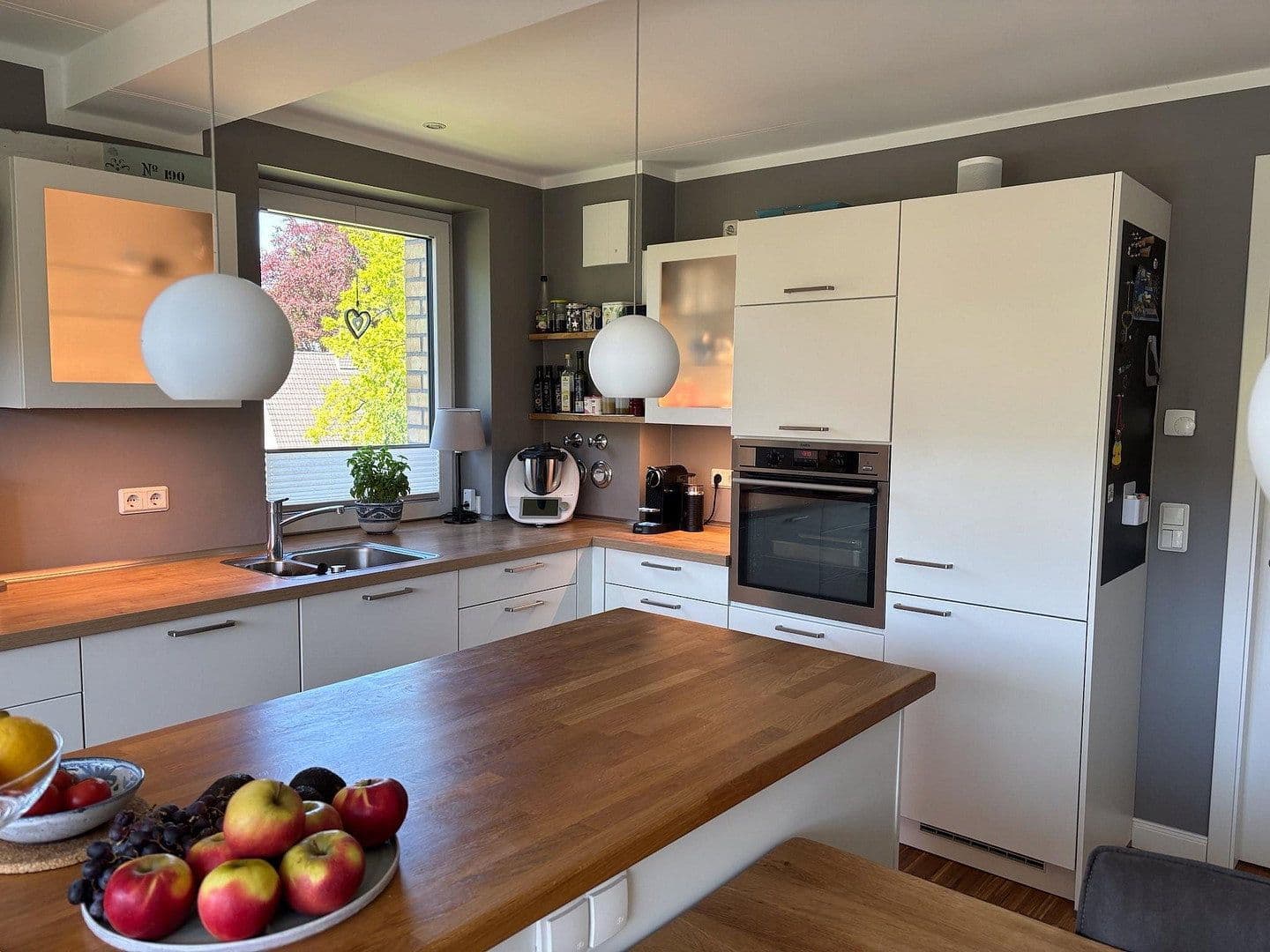 Predaj bytu 4-izbový 146 m², Norderstedt, Šlezvicko-Holštajnsko Predaj bytu 4-izbový 146 m², Norderstedt, Šlezvicko-Holštajnsko