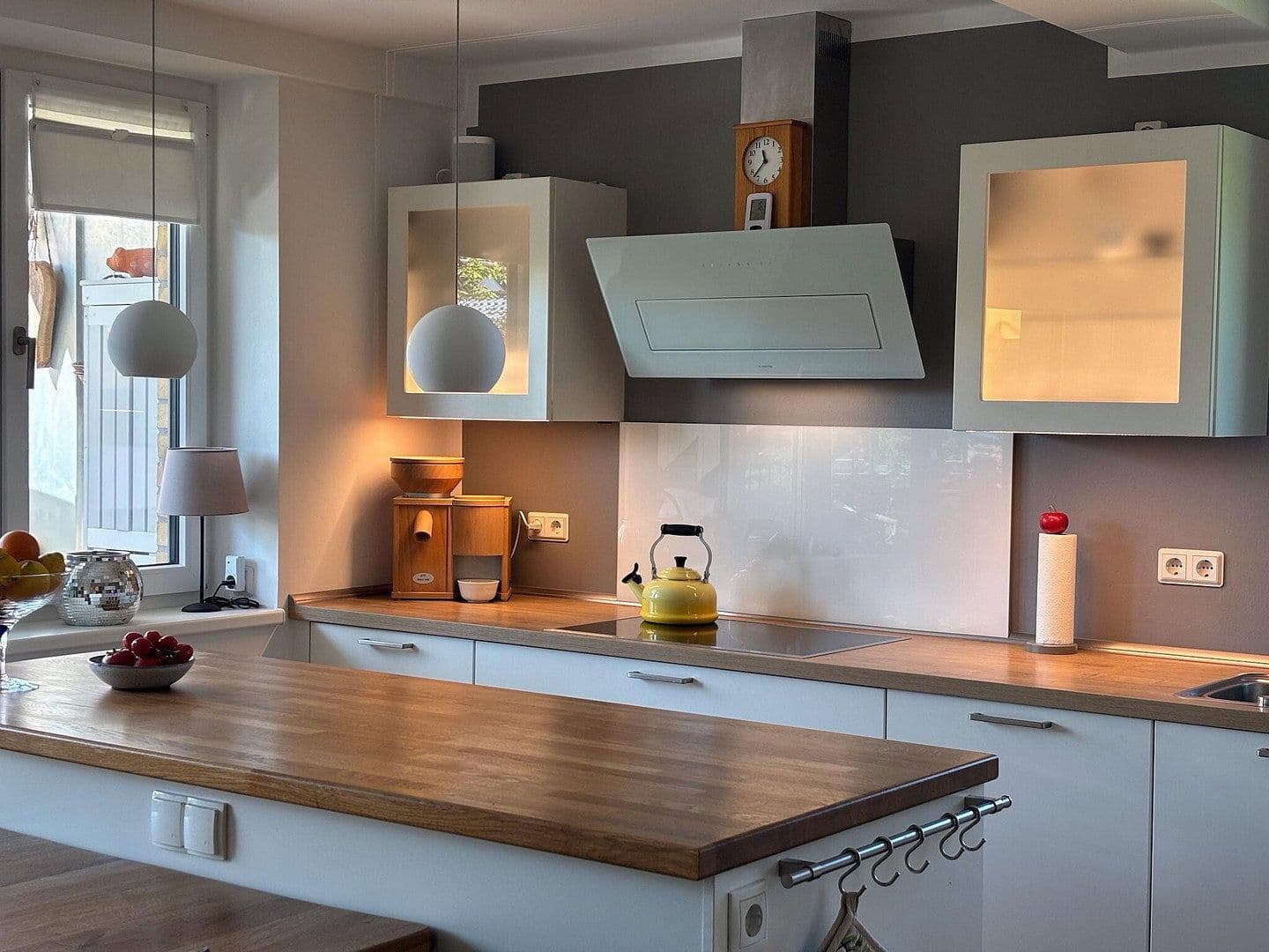 Predaj bytu 4-izbový 146 m², Norderstedt, Šlezvicko-Holštajnsko Predaj bytu 4-izbový 146 m², Norderstedt, Šlezvicko-Holštajnsko