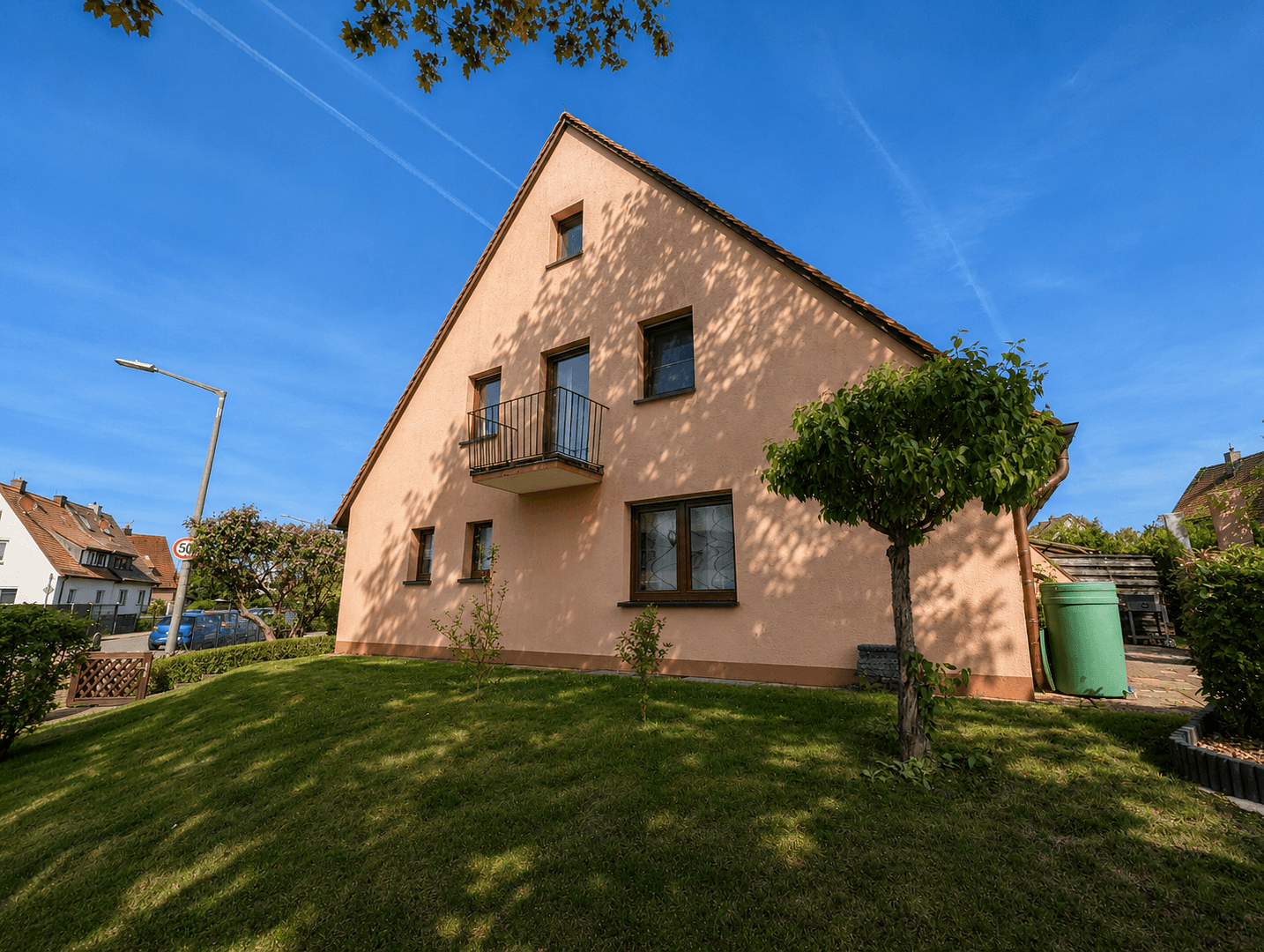 Predaj domu 125 m², pozemek 370 m², Binzenweg 16, Nürnberg, Bavorsko Predaj domu 125 m², pozemek 370 m², Binzenweg 16, Nürnberg, Bavorsko